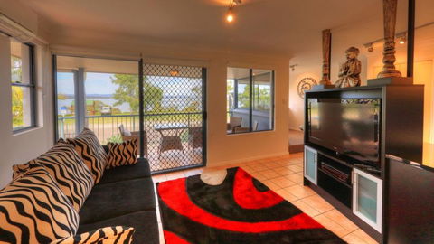 Dolphin Waters Holiday Apartments - VIC Tourism 2