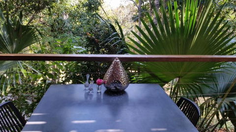 Belle's At Montville - VIC Tourism 7