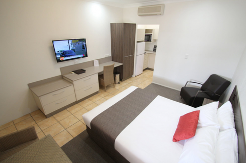 Comfort Inn Midlander Emerald - VIC Tourism 8