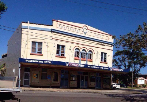 Boatrowers Hotel - VIC Tourism 5