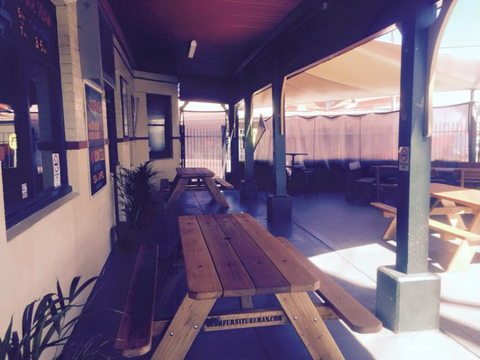 The Commercial Hotel - VIC Tourism 5