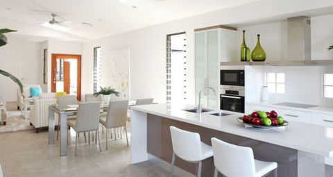 Laguna Estate - VIC Tourism 1