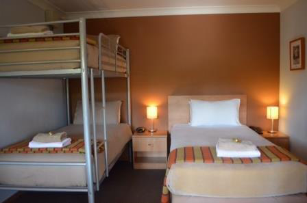 Morpeth Lodge Motel - VIC Tourism 5