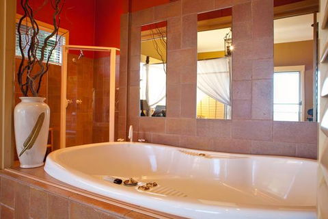 Avocado Sunset Bed & Breakfast - VIC Tourism 2