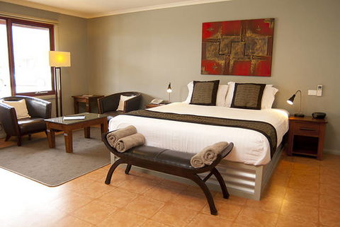 Brainsdale Motel - VIC Tourism 1