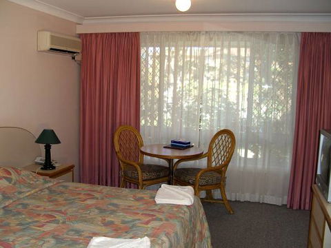 Barkley Inn - VIC Tourism 1