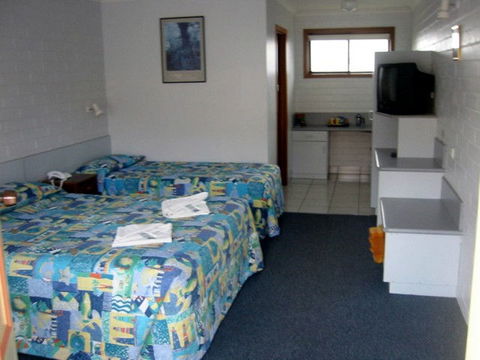 Bass & Flinders Motor Inn - VIC Tourism 2