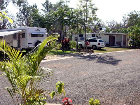 Batchelor Holiday Park - VIC Tourism 0
