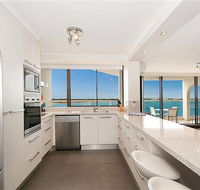 Beaconlea Tower Apartments - VIC Tourism