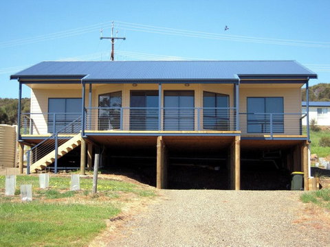 Beau Rivage - VIC Tourism 0