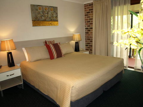 Beenleigh Yatala Motor Inn - VIC Tourism 0