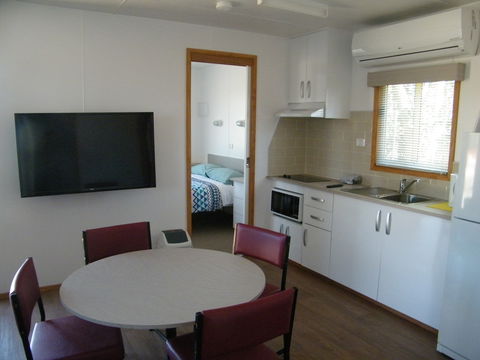 Bega Caravan Park - VIC Tourism 2