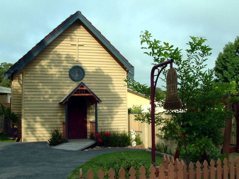 Bell Chapel B & B - VIC Tourism 1