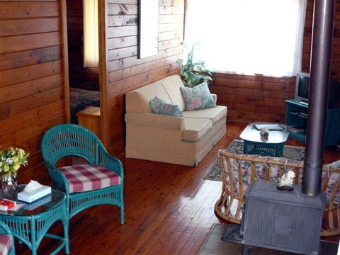 Bestbrook Mountain Resort - VIC Tourism 1