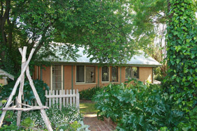 Birch House Koroit - VIC Tourism 0