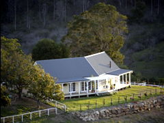 Branell Homestead Bed & Breakfast - VIC Tourism 3