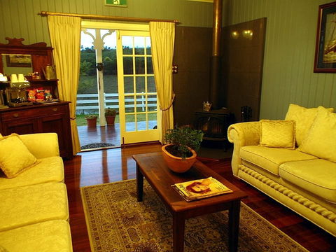 Branell Homestead Bed & Breakfast - VIC Tourism 1