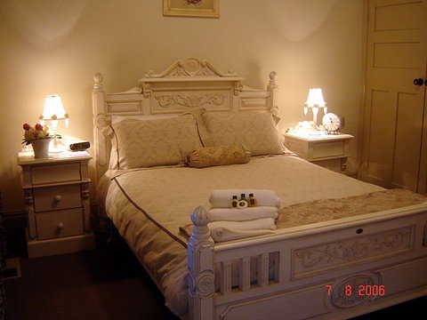 Brantwood Cottage - VIC Tourism 0