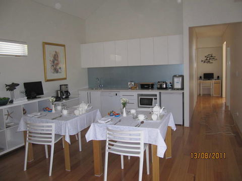 Burns Beach Bed And Breakfast - VIC Tourism 2