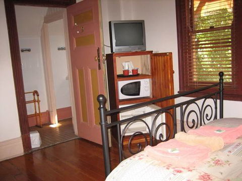 Burwood Bed & Breakfast - VIC Tourism 4