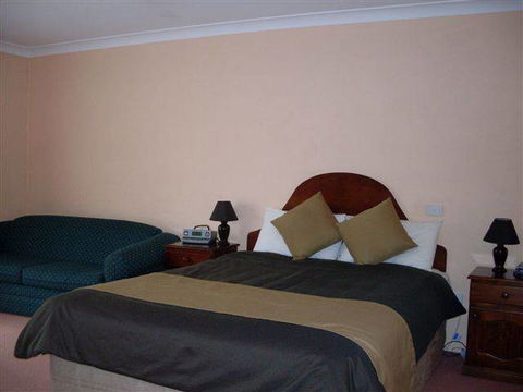 Bushranger Motor Inn - VIC Tourism 2