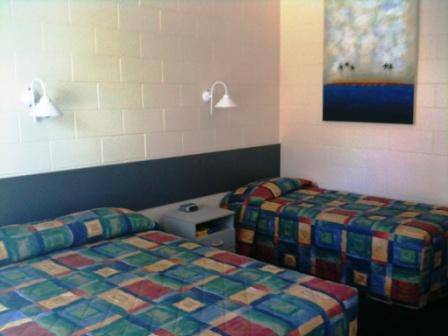 Central Point Motel - VIC Tourism 2