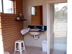 Charlton Travellers Rest Ensuite Caravan Park - VIC Tourism 4