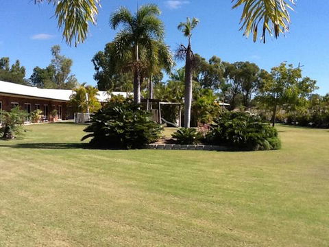 Charters Towers Heritage Lodge Motel - VIC Tourism 8