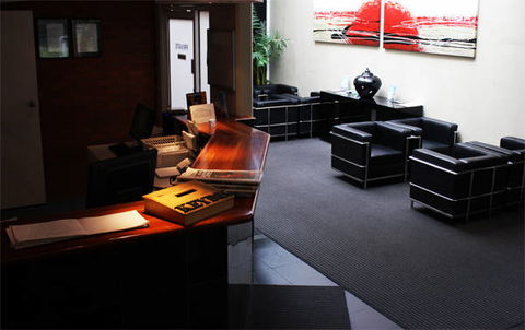 Ciloms Airport Lodge - VIC Tourism 8