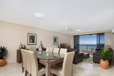 Clubb Coolum Beach Resort - VIC Tourism 0
