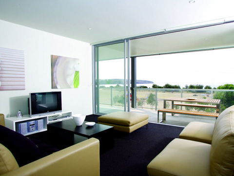 Coast Resort - VIC Tourism 2
