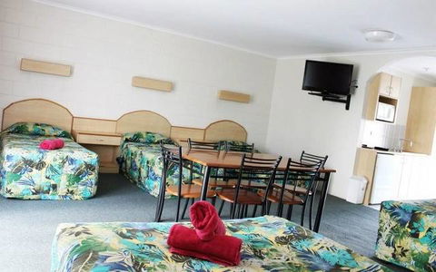Colonial Court Motor Inn - VIC Tourism 2