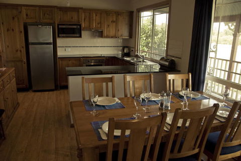 Cottages On Lovedale - VIC Tourism 2