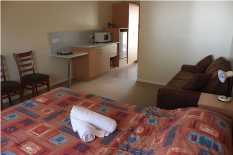Country Roads Motor Inn - Gayndah - VIC Tourism 4