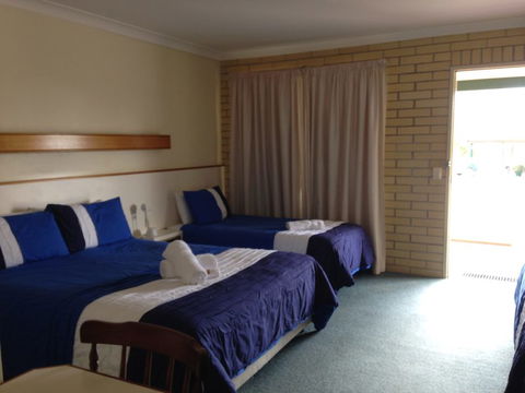 Country Rose Motel - VIC Tourism 0