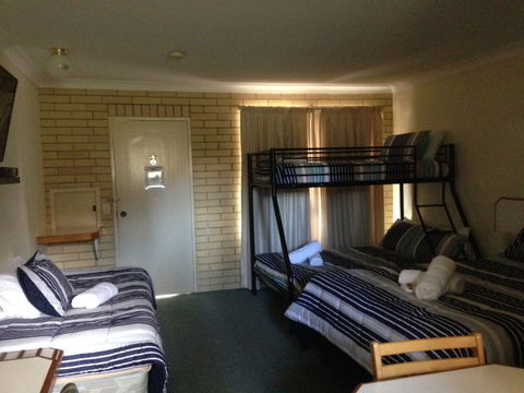 Country Rose Motel - VIC Tourism 1