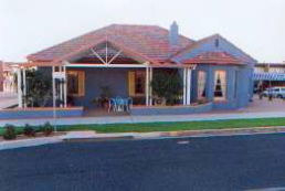Court Street Motel - VIC Tourism 0