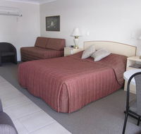 Crows Nest Motel - VIC Tourism