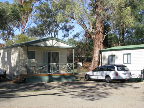 Crystal Brook Caravan Park - VIC Tourism 0