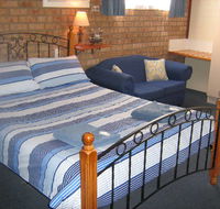 Cunningham Shore Motel - VIC Tourism