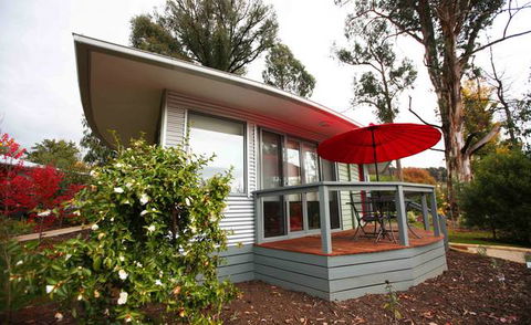 Dalrymples Guest Cottages - VIC Tourism 5