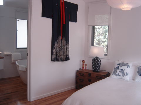 Dalrymples Guest Cottages - VIC Tourism 7