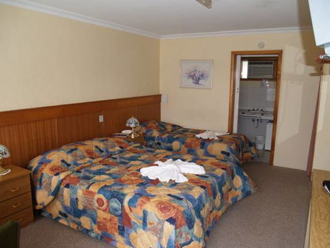 Darlot Motor Inn - VIC Tourism 0