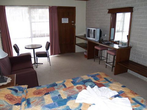 Darlot Motor Inn - VIC Tourism 1