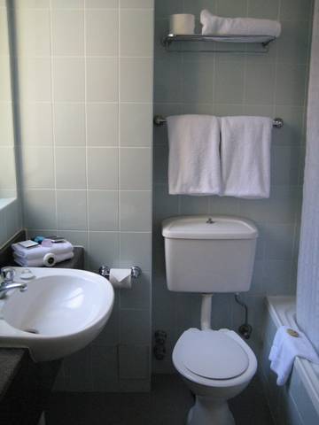 DeVere Hotel - VIC Tourism 5