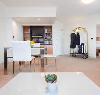 Diplomat Hotel - VIC Tourism