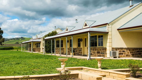 Barossa Vineyard Cottages - VIC Tourism 2