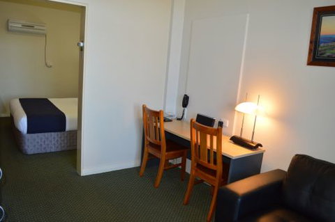 Taree Motor Inn - VIC Tourism 3