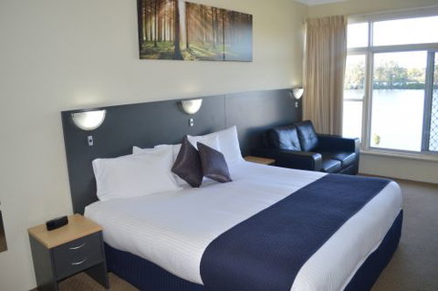 Taree Motor Inn - VIC Tourism 9