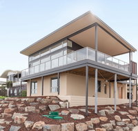 Neighbour Avenue - VIC Tourism